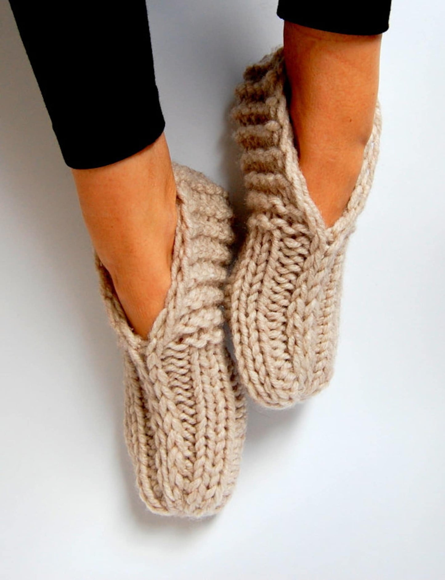 Postpartum Slipper Socks Knitting Pattern