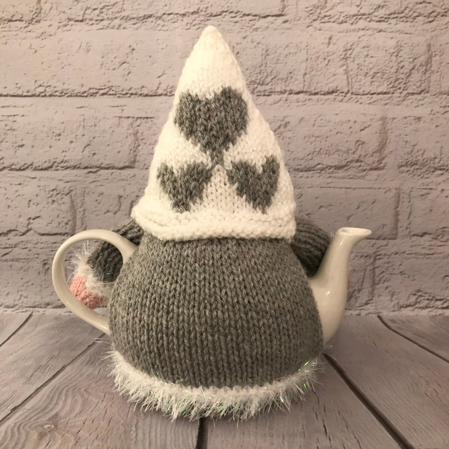 Tea Pot Gnome Cosy Knitting Pattern