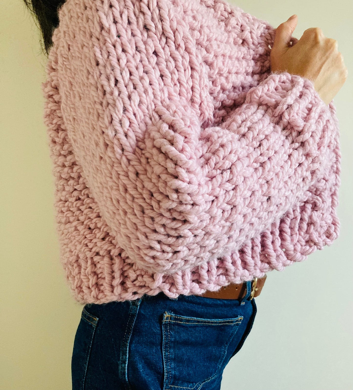 Fashionable Midwaist Cardigan Knitting Pattern