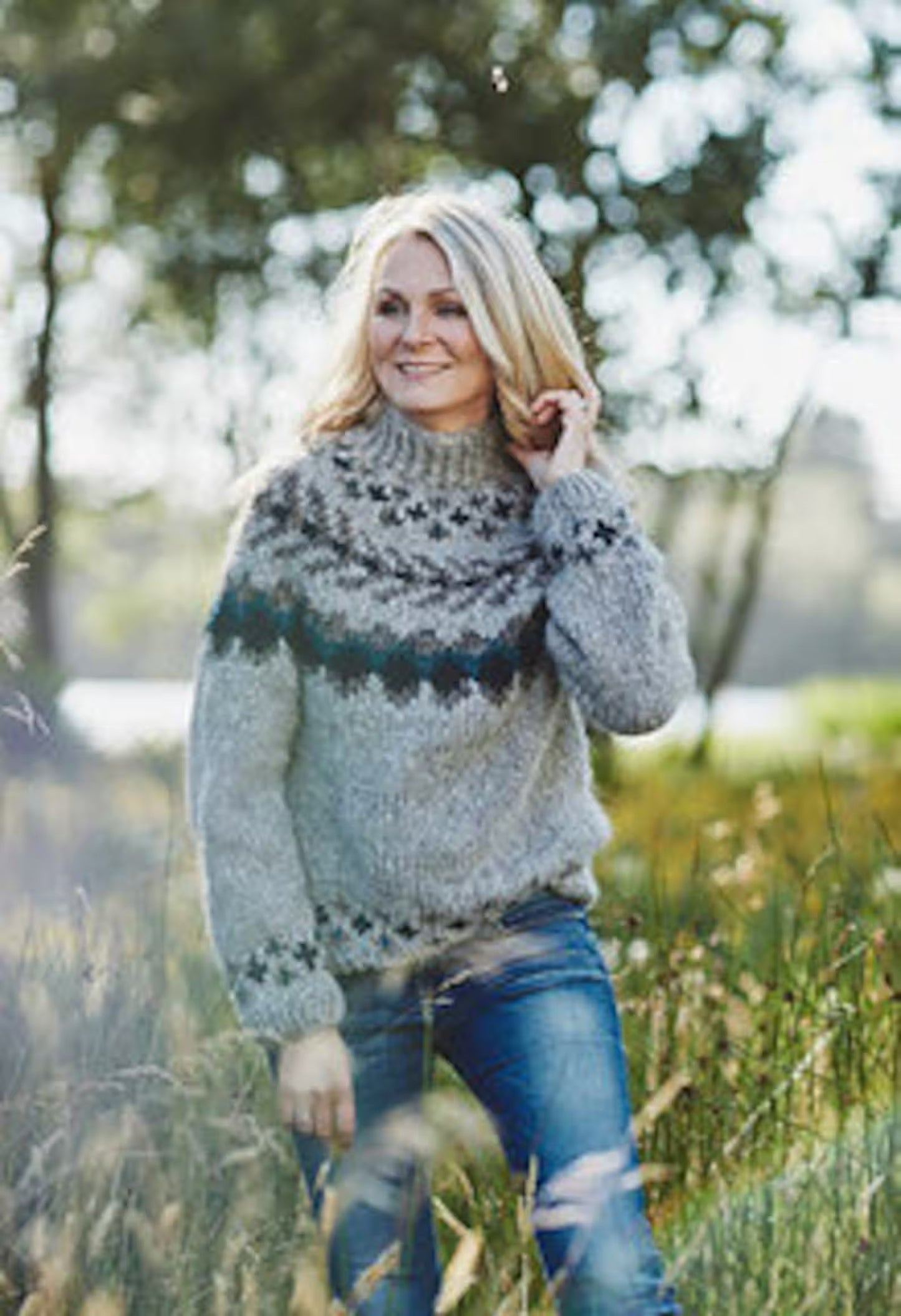 Classic Pattern Sweater Knitting Pattern