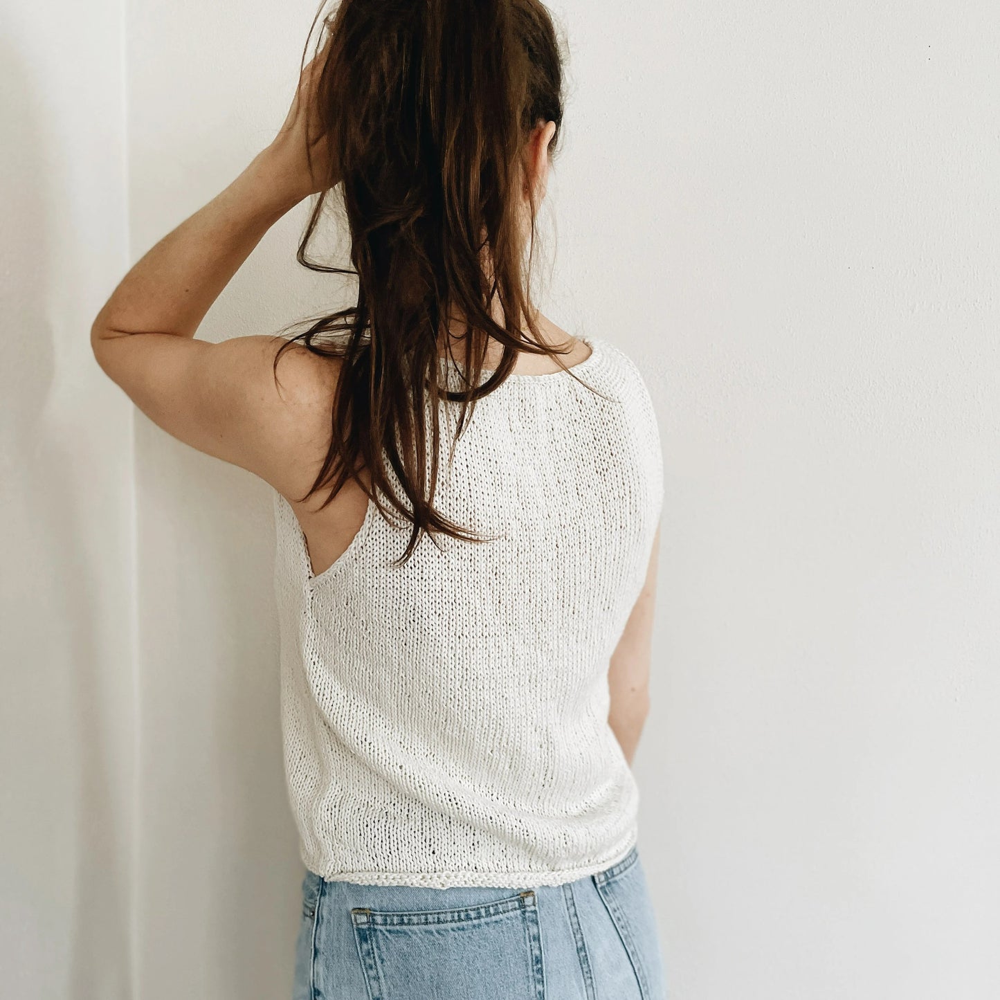 Elegant Relaxed Silhouette Knit Top Knitting Pattern