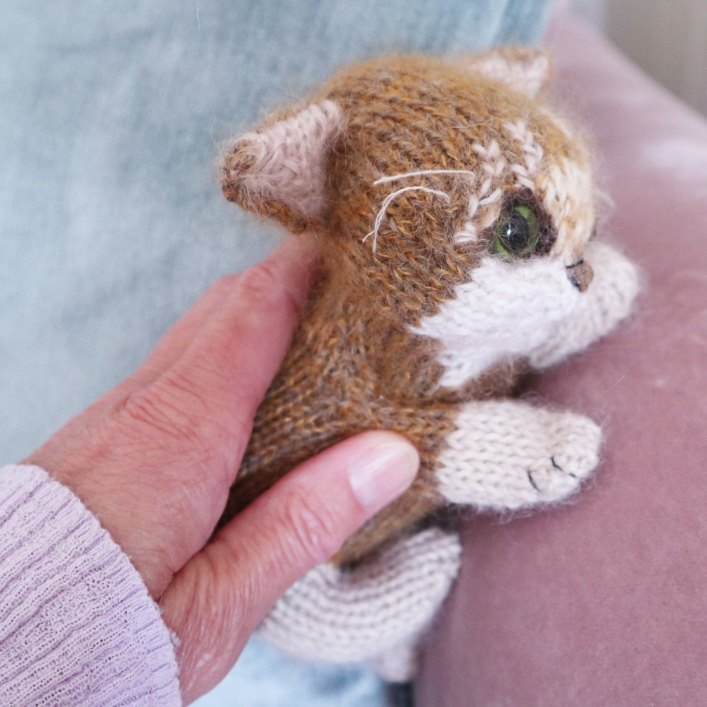 Playful Tiny Feline Toy Knitting Pattern