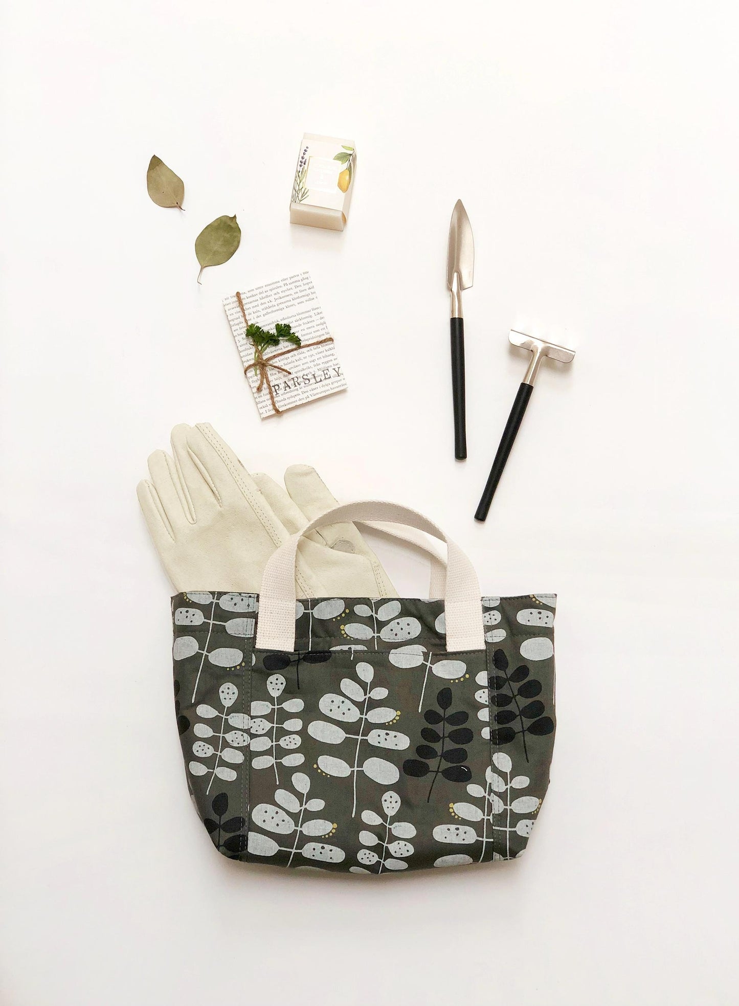 Essential Tote Knitting Pattern