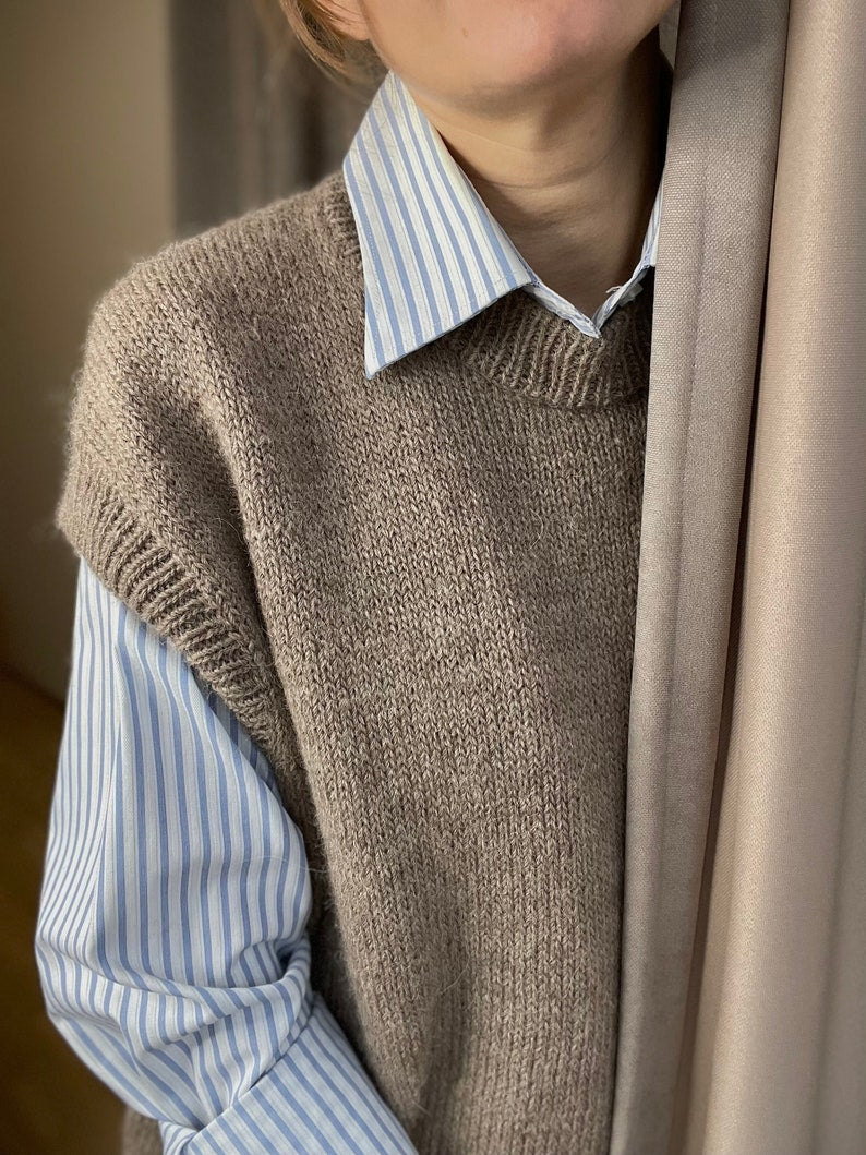 Snowy Day Easy Vest Knitting Pattern — finished design