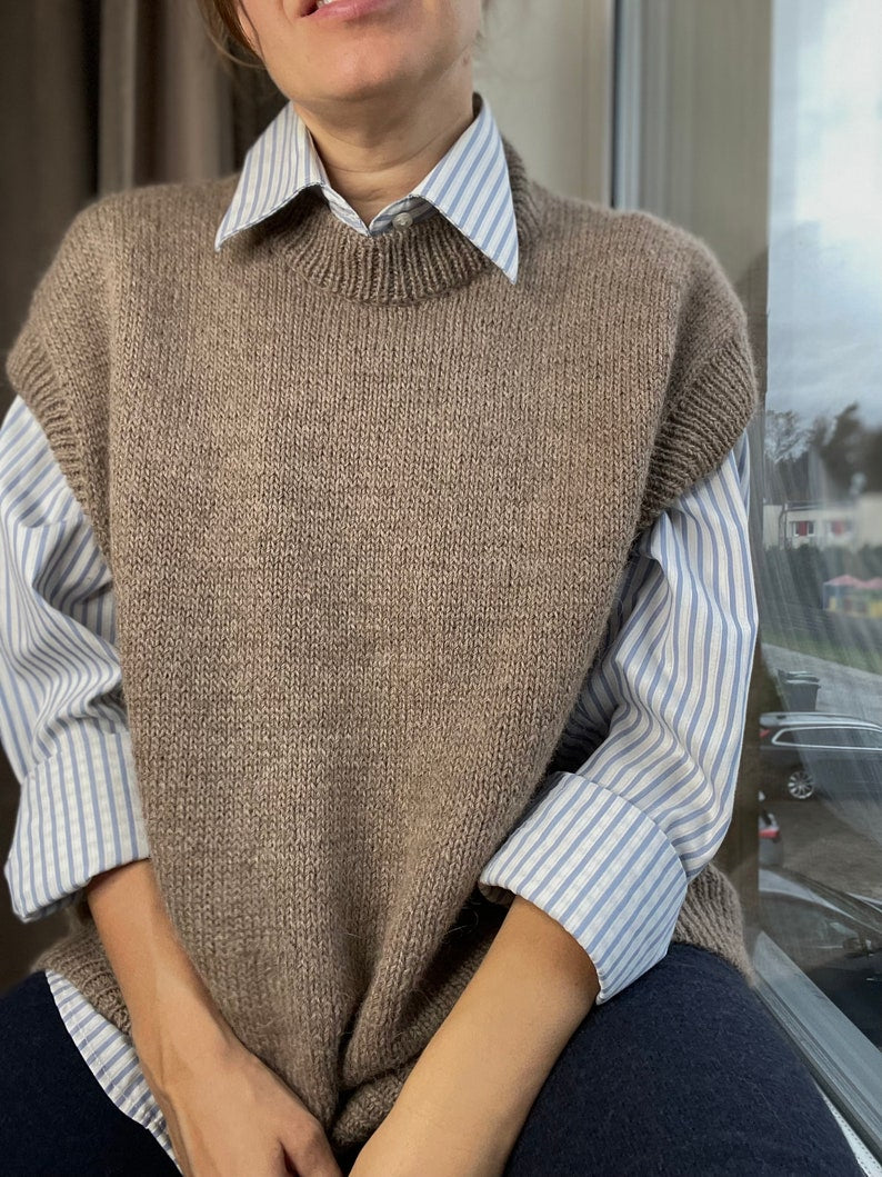 Snowy Day Easy Vest Knitting Pattern — finished design