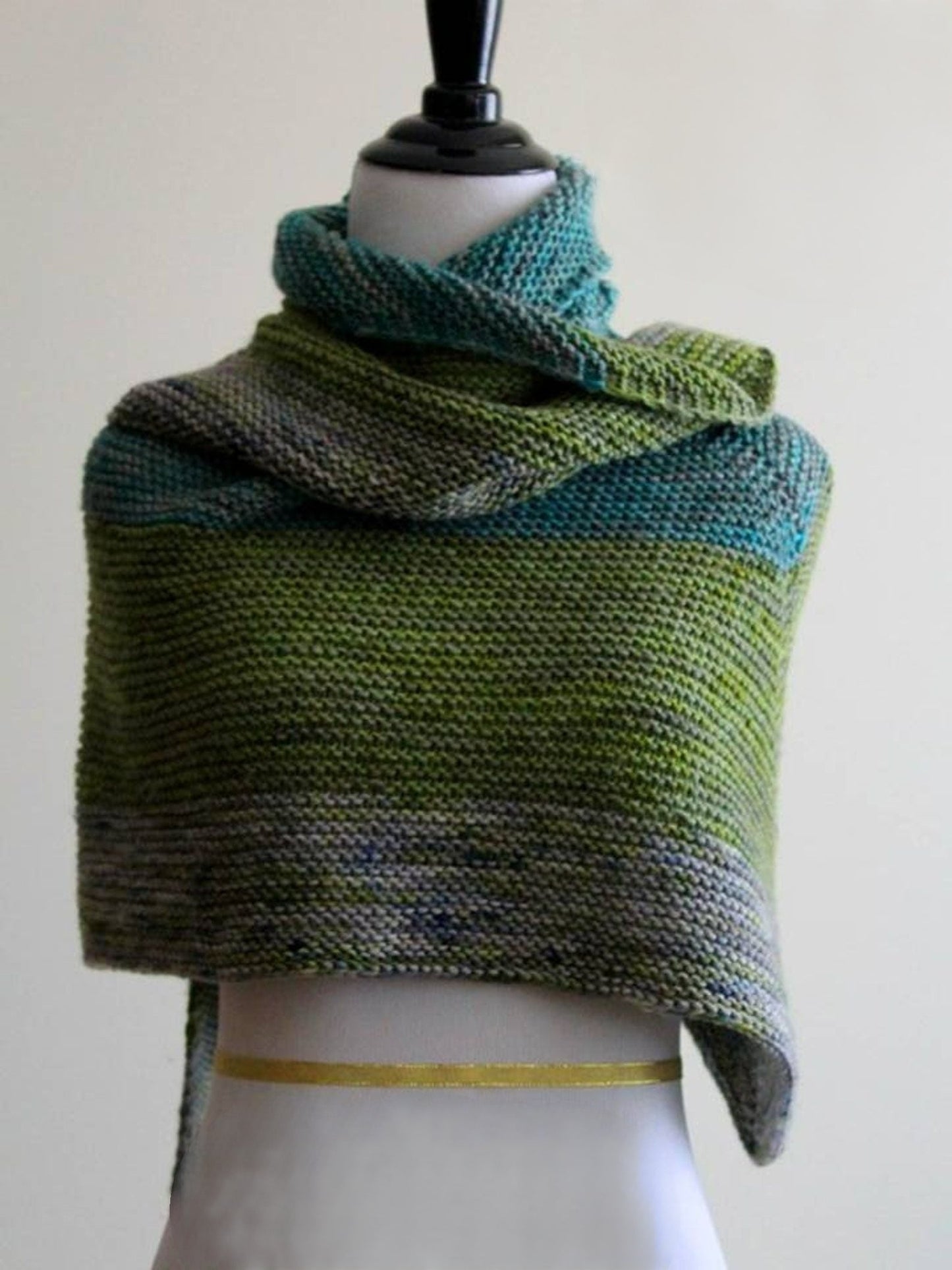 Comfy Winter Shawl Knitting Pattern