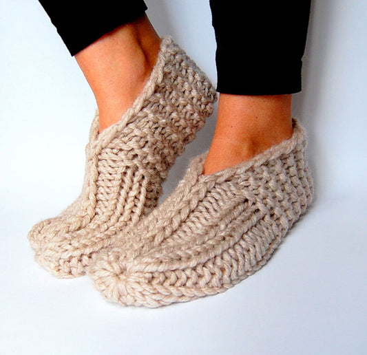 Postpartum Slipper Socks Knitting Pattern