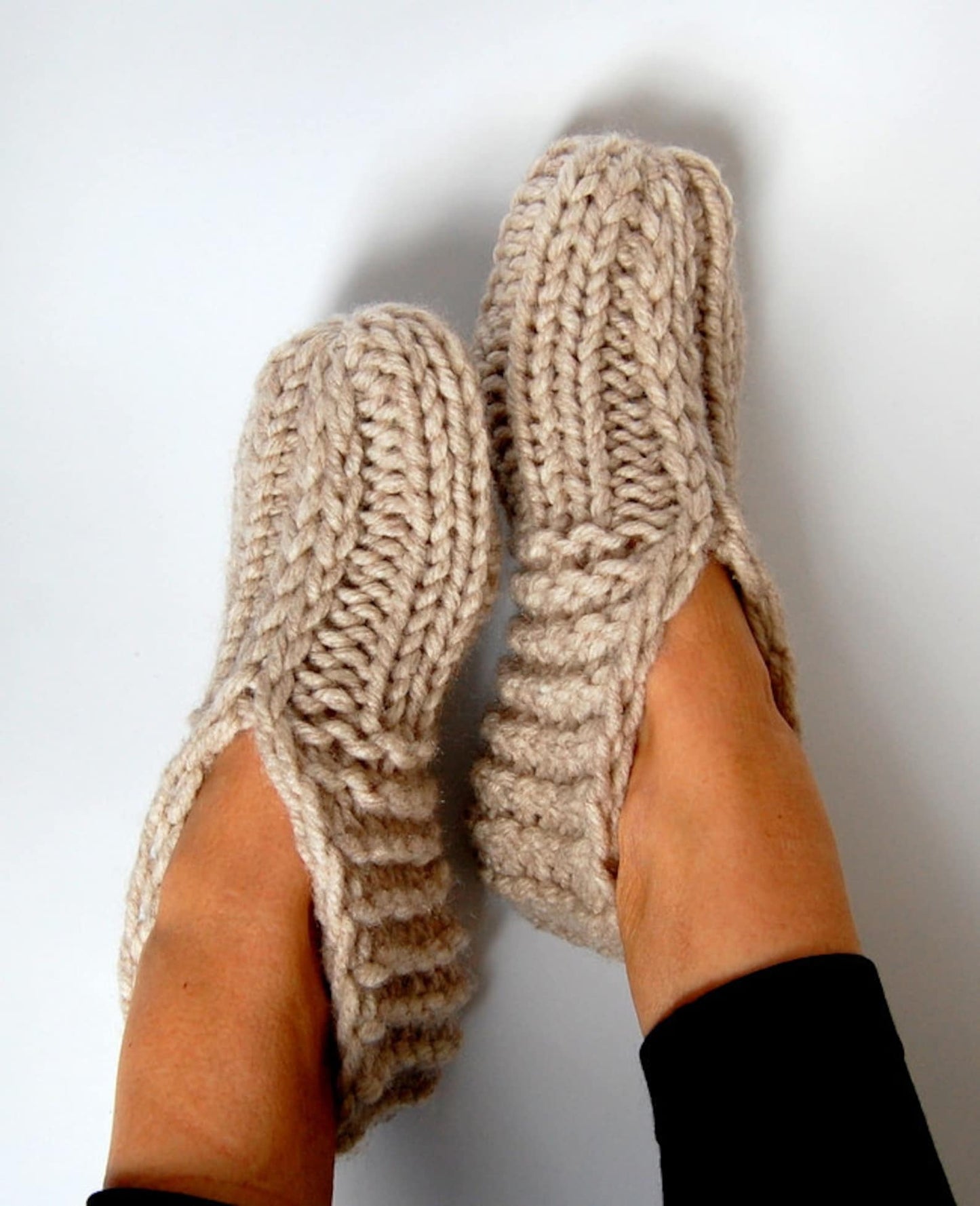 Postpartum Slipper Socks Knitting Pattern