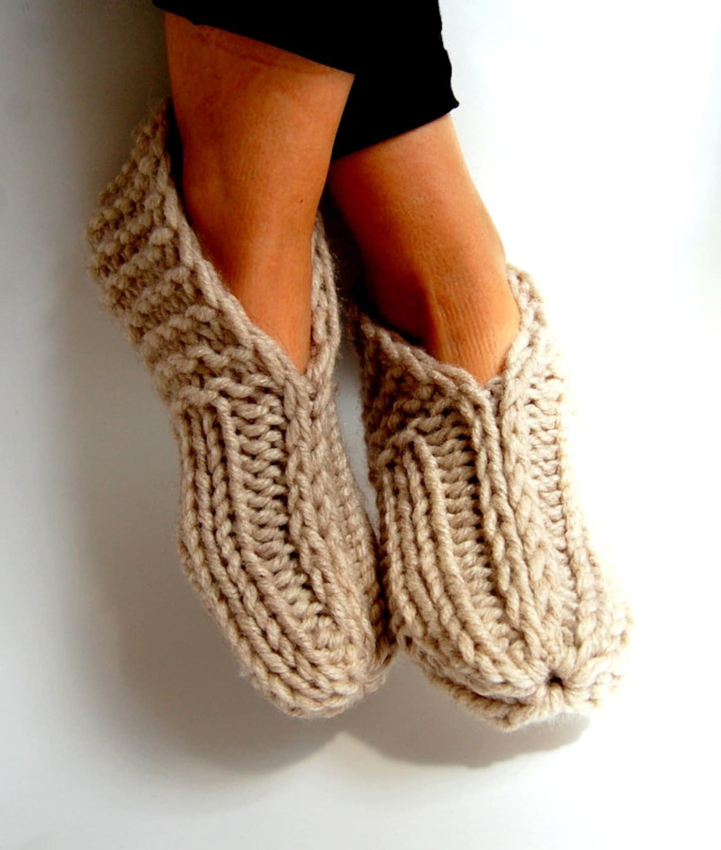 Postpartum Slipper Socks Knitting Pattern
