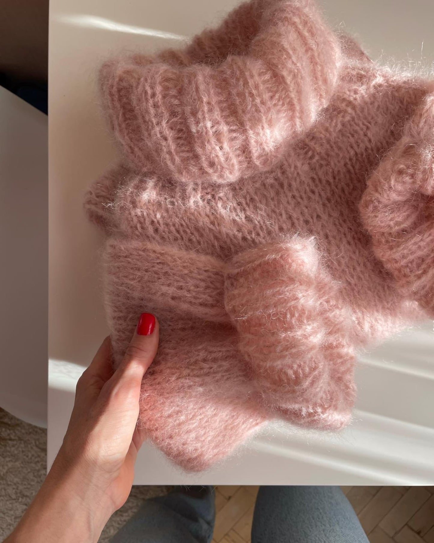 Fashionable Chunky Neckline Sweater Knitting Pattern