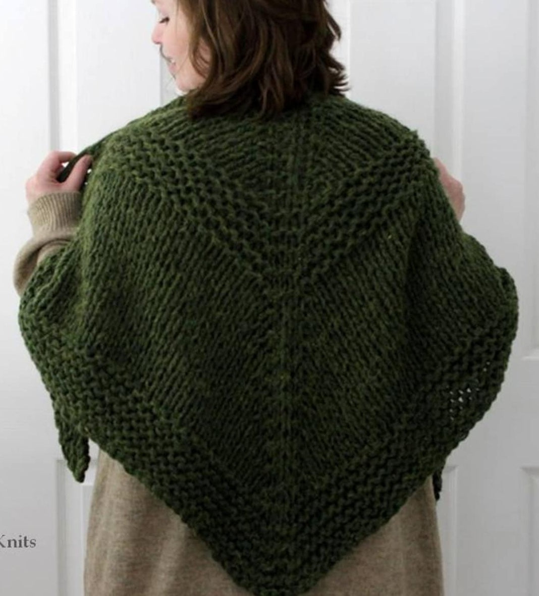 Classic Triangle Scarf Knitting Pattern