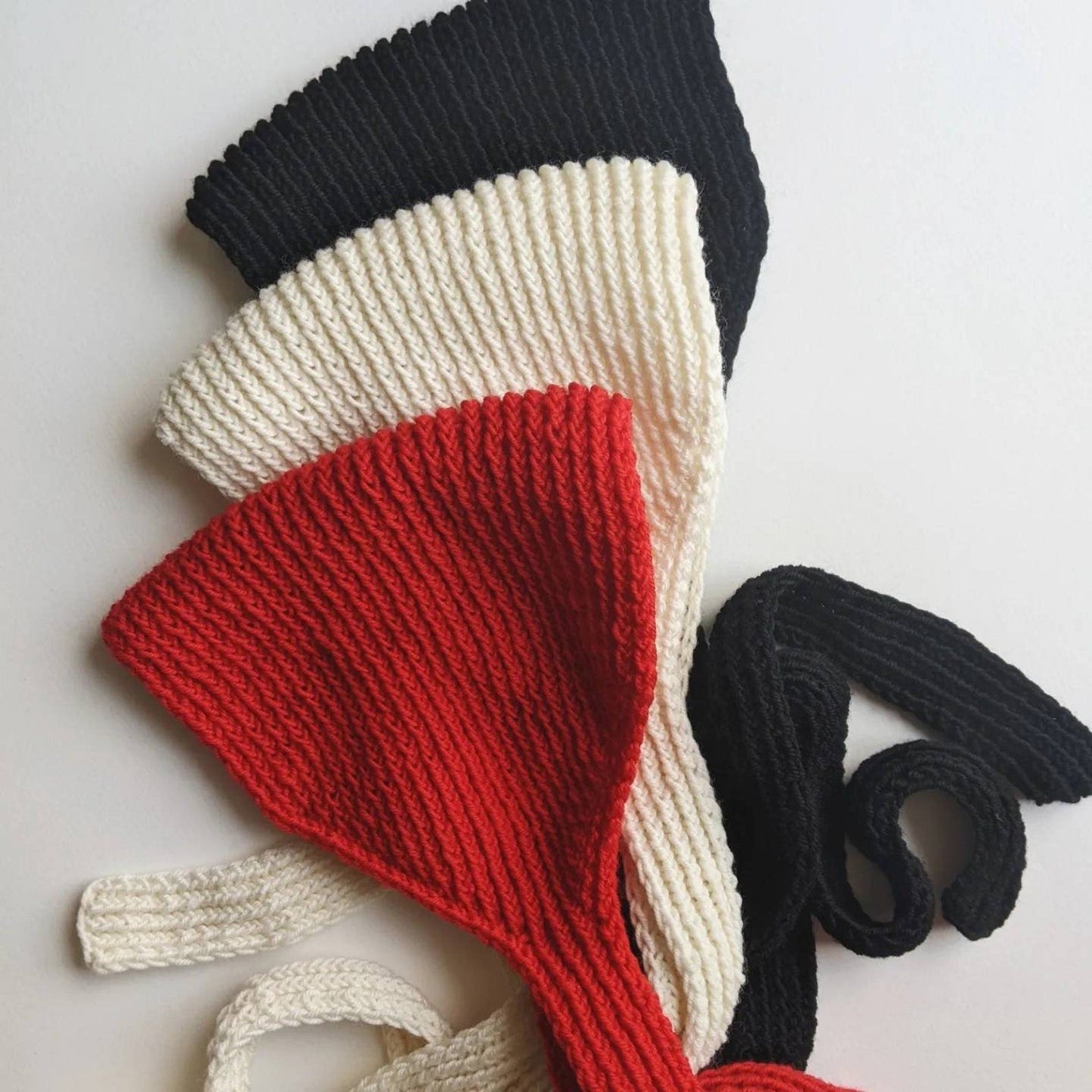 Wrap Around Tie Bonnet Beginner Knitting Pattern