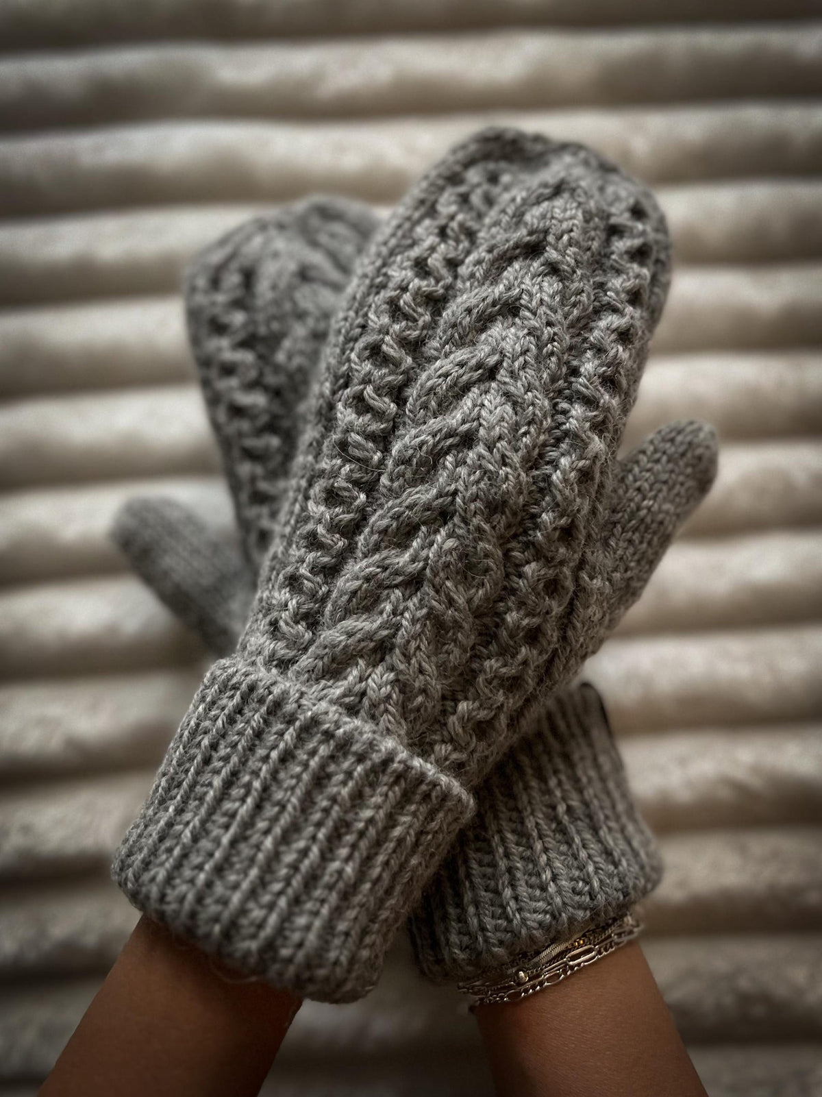 Quick Cozy Cable Mittens Knitting Pattern — view 6