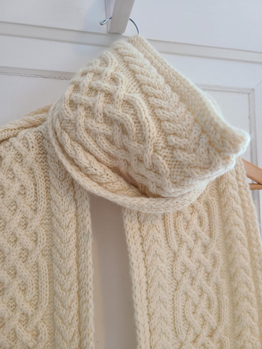 Extra Long Cable Gift Scarf Knitting Pattern — view 2