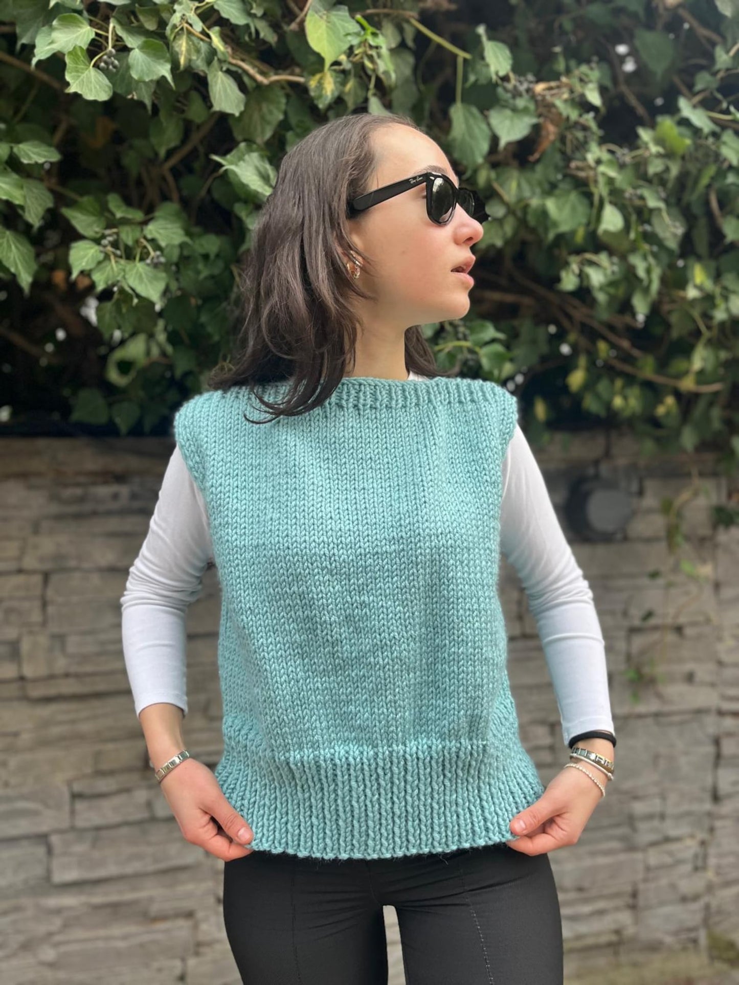 Straight Neckline Vest Knitting Pattern