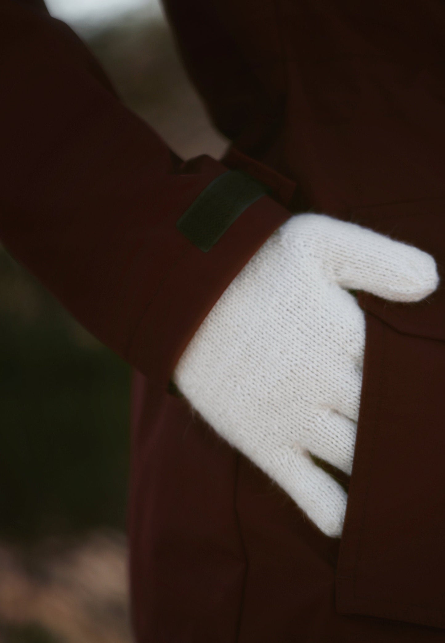 Easy Classic Hand Gloves Knitting Pattern