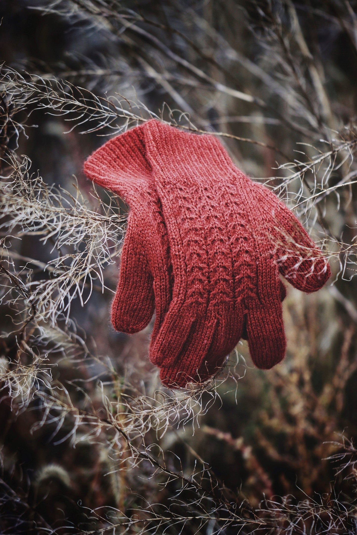 Classic Princess Style Gloves Knitting Pattern