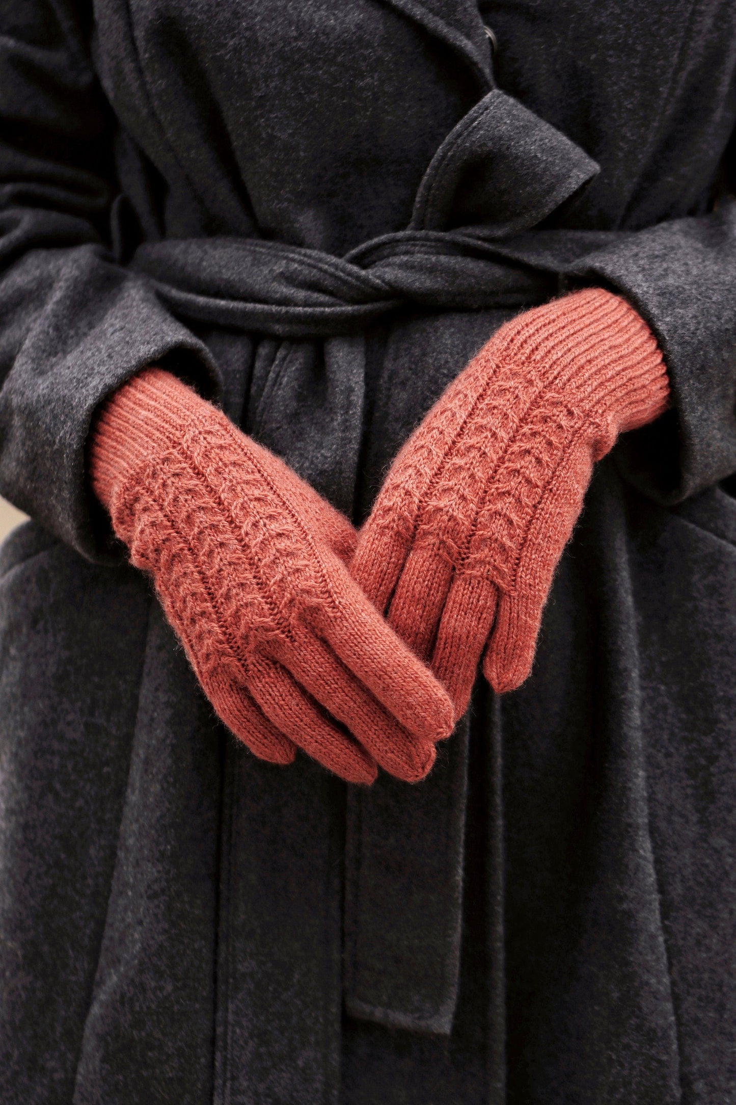 Classic Princess Style Gloves Knitting Pattern