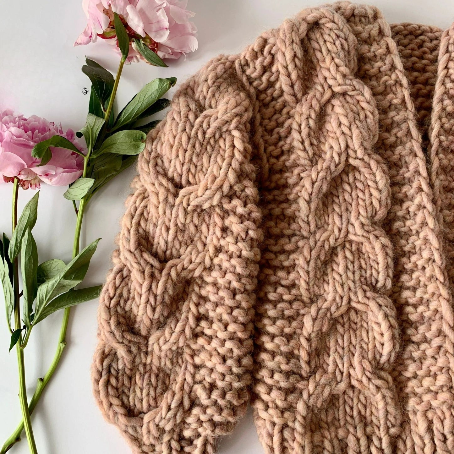 Comfy Thick Cable Knit Cardigan Knitting Pattern