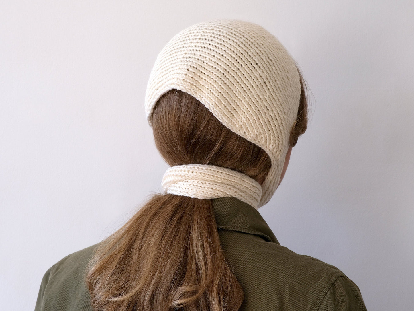Wrap Around Tie Bonnet Beginner Knitting Pattern