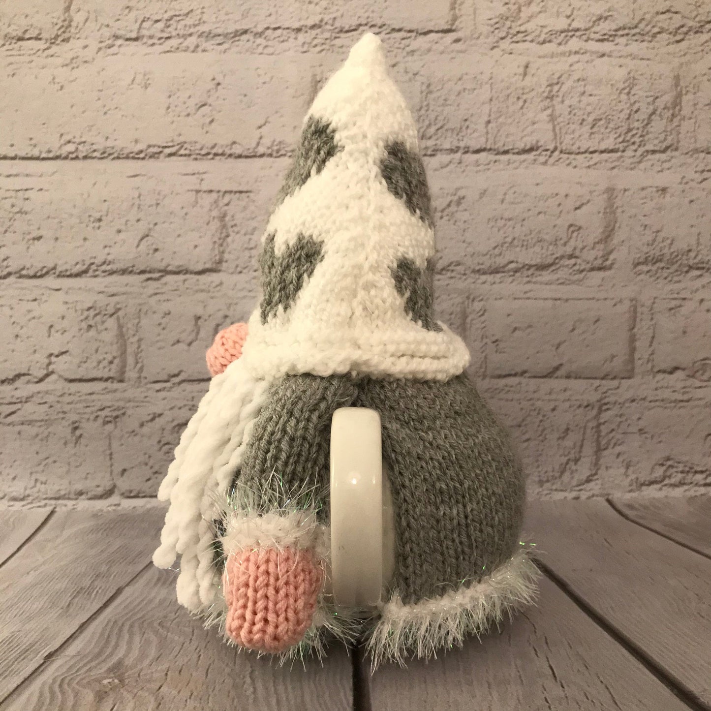 Tea Pot Gnome Cosy Knitting Pattern