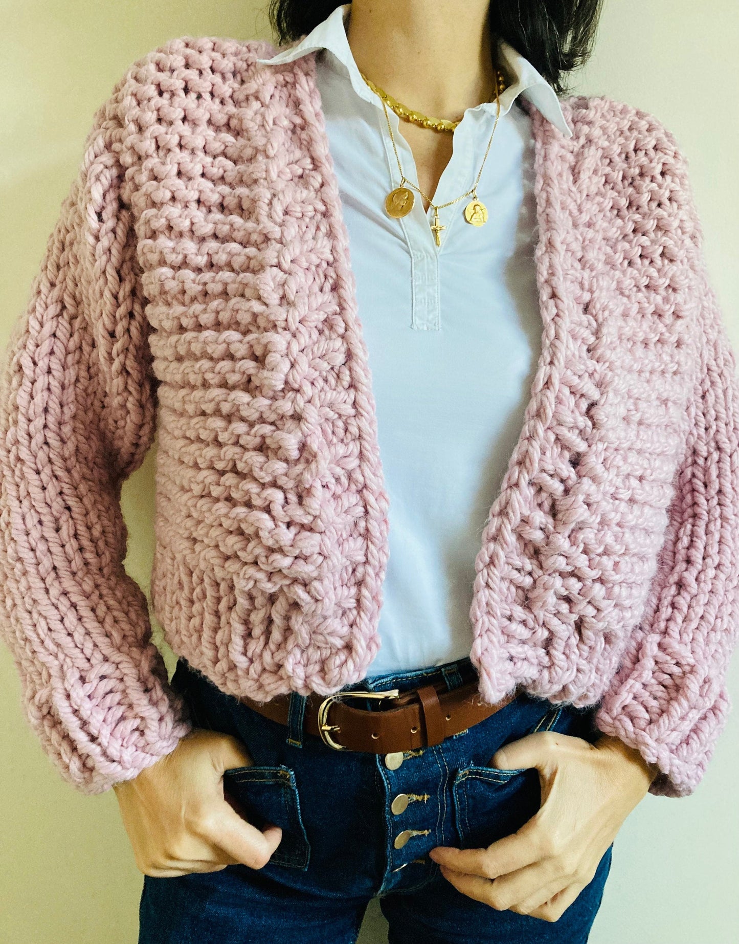 Fashionable Midwaist Cardigan Knitting Pattern