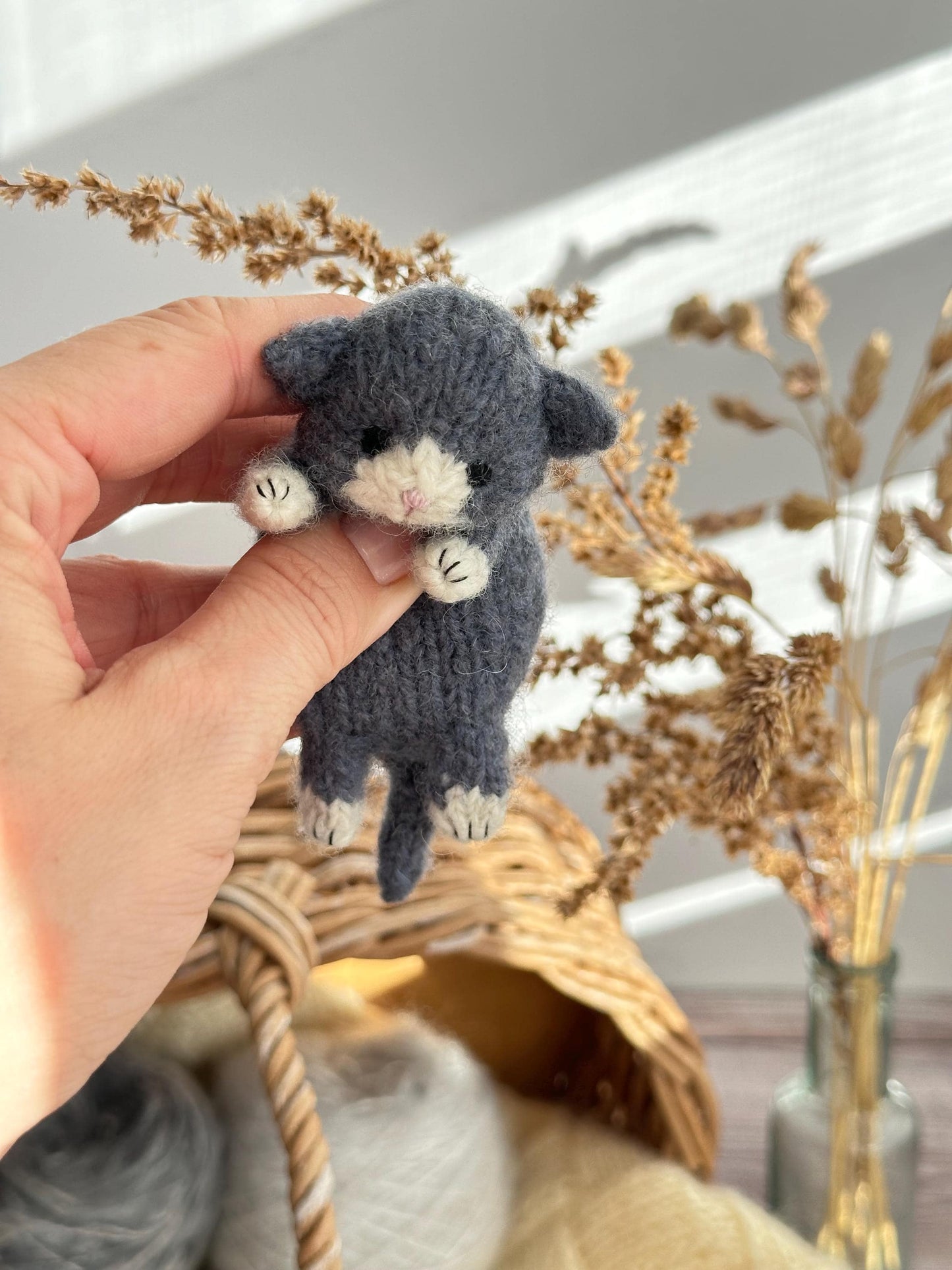 Little Tiny Kitten Knitting Pattern