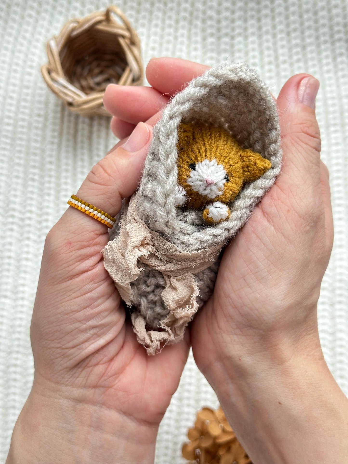 Little Tiny Kitten Knitting Pattern