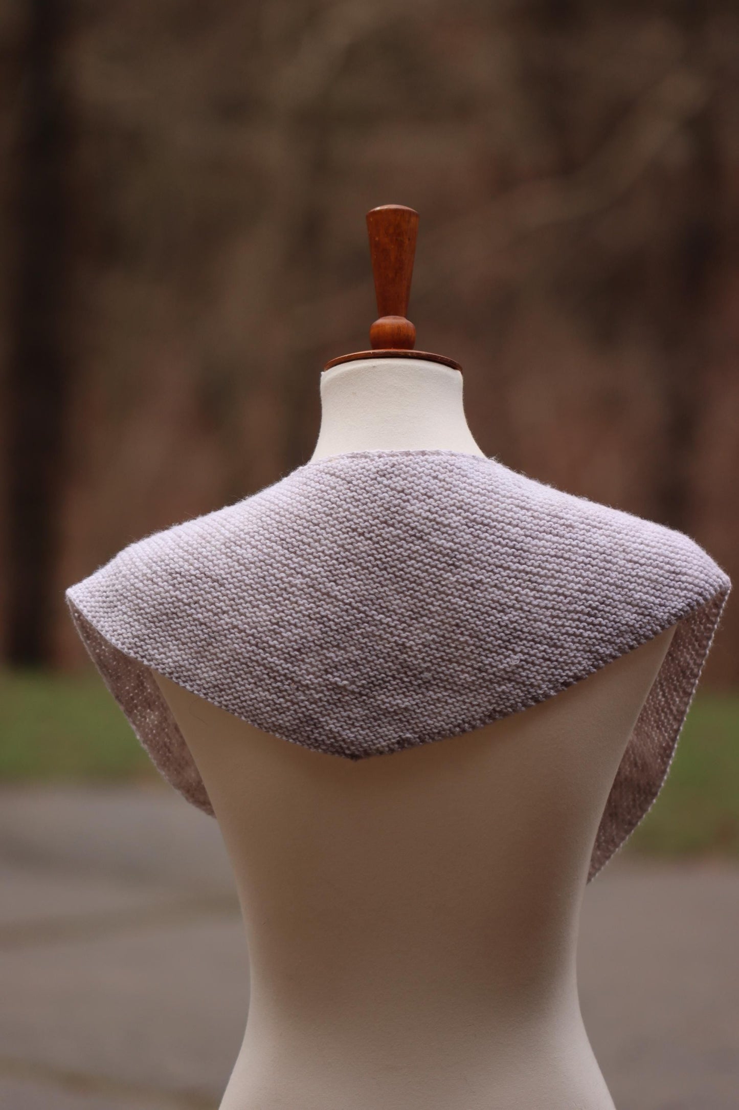 Fashionable Classic Small Scarf Knitting Pattern