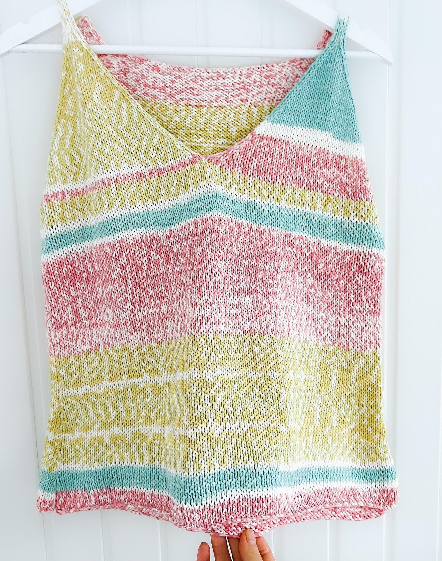 Summer Vneck Tank Top Knitting Pattern