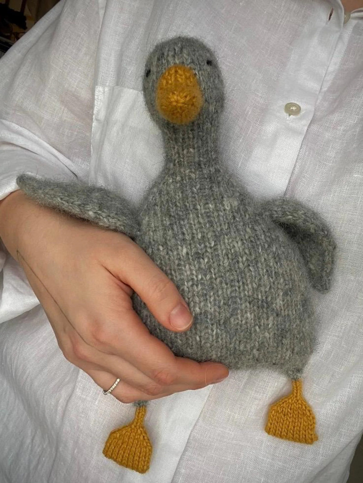 Charming Garden Goose Knitting Pattern