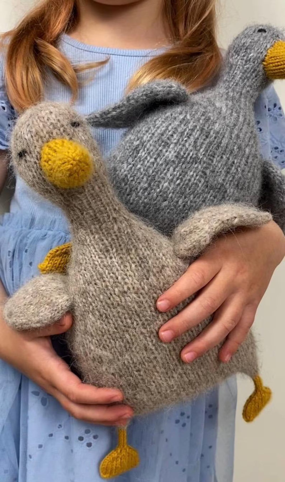Charming Garden Goose Knitting Pattern