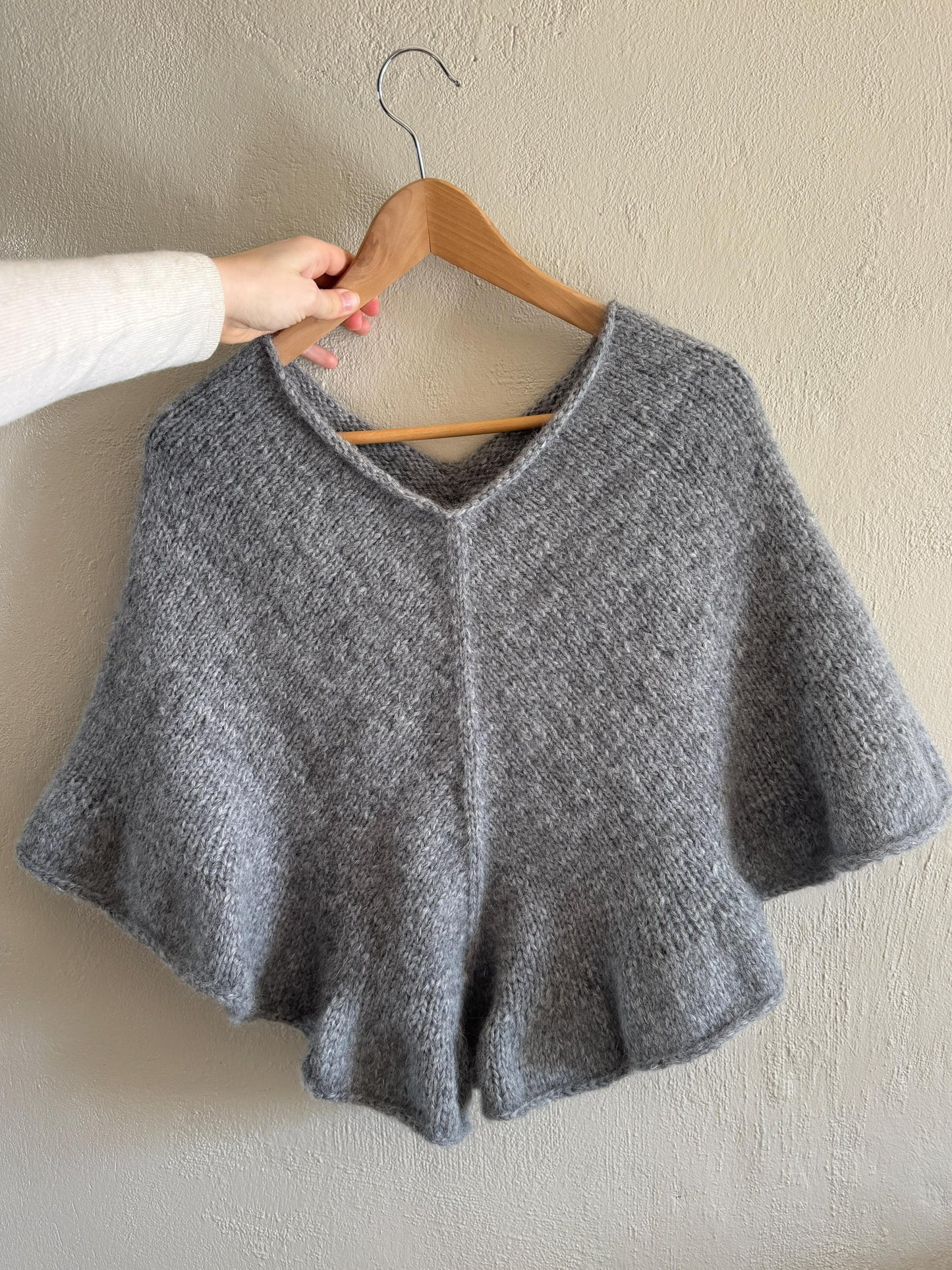 Finn Poncho Top Knitting Pattern