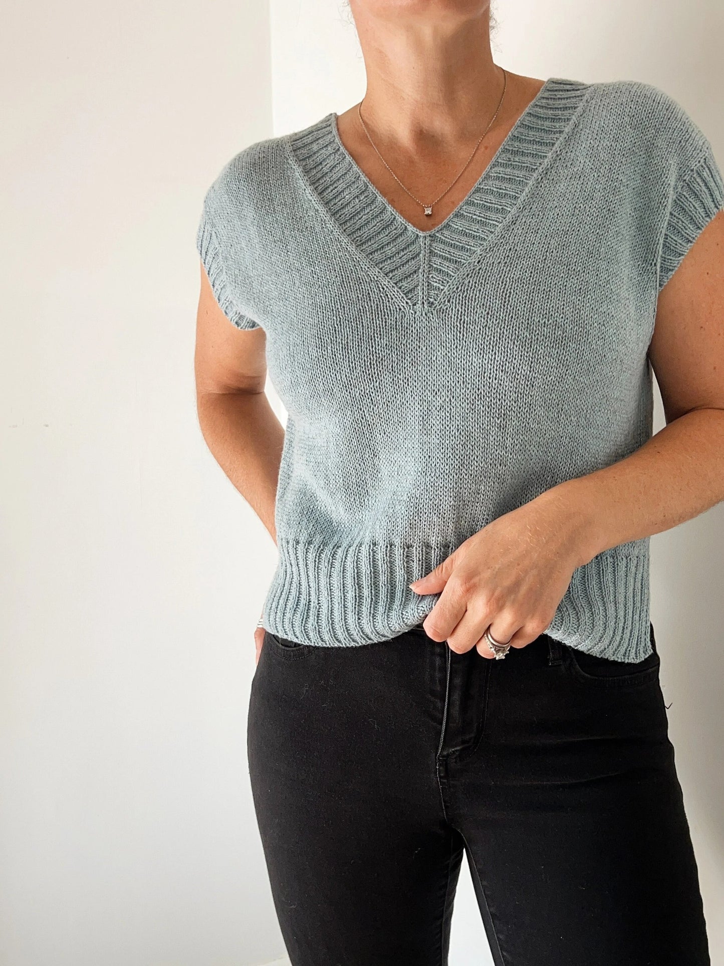 Graceful V-Neck Knit Tee Knitting Pattern