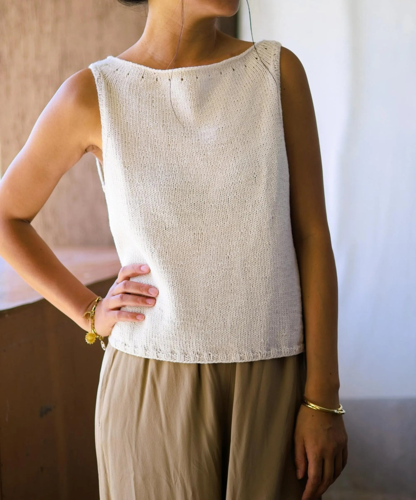 Chic Elegant Classic Tank Top Knitting Pattern