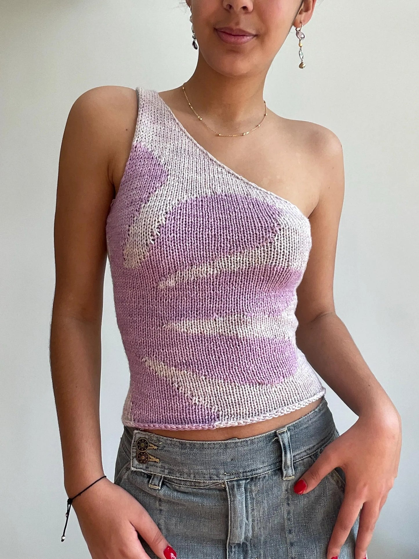 Contemporary Angled Hem Knit Top Knitting Pattern