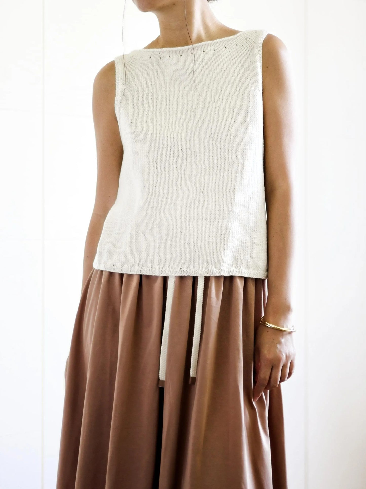 Chic Elegant Classic Tank Top Knitting Pattern