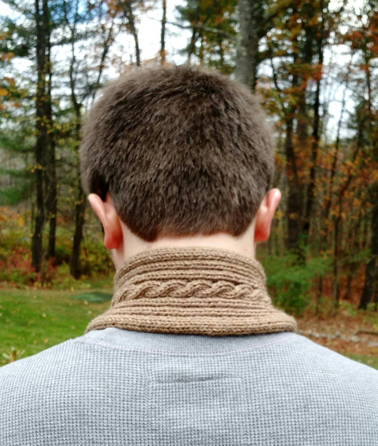Trendy Classic Short Scarf Knitting Pattern