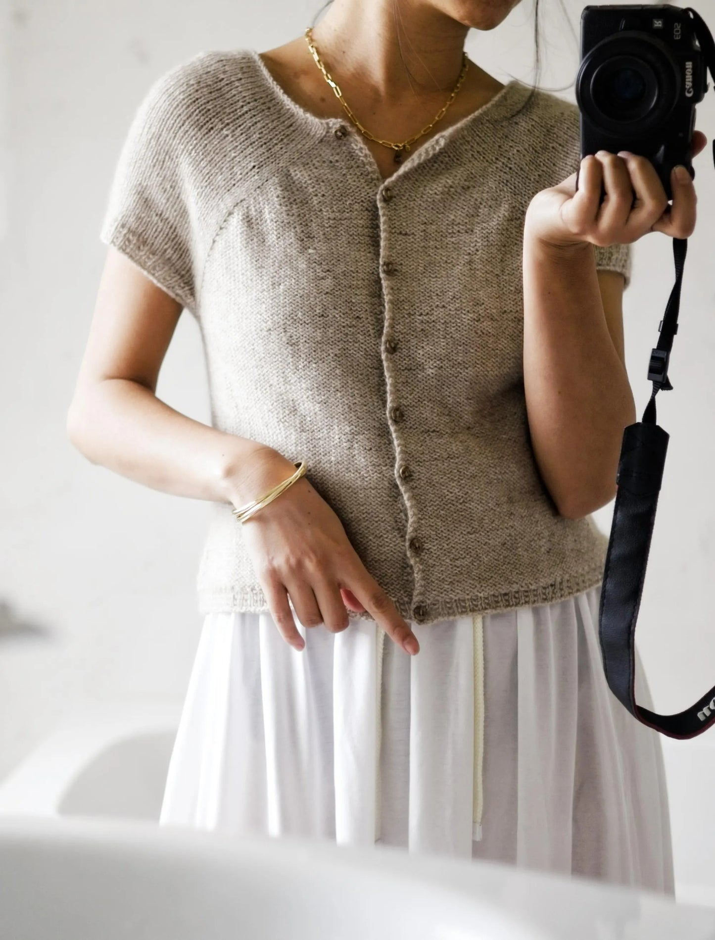 Elegant Back Buttoned Blouse Knitting Pattern