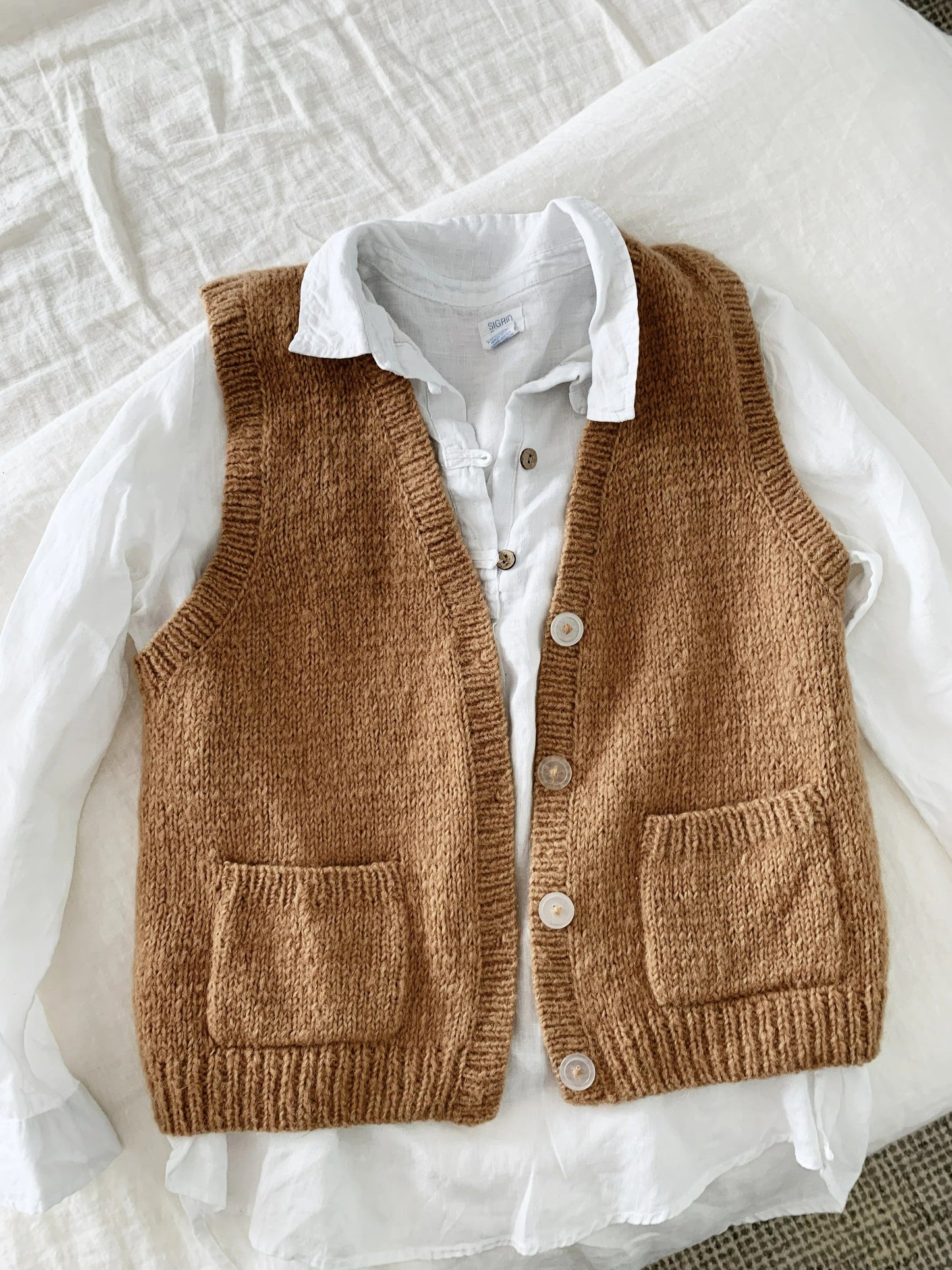 Elegant Layering Vest Knitting Pattern
