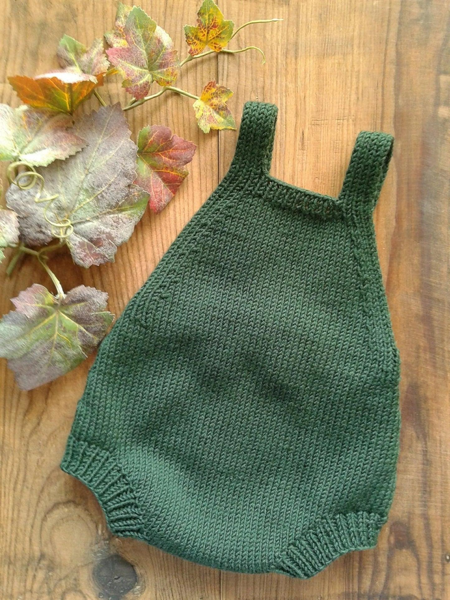 Cozy Autumn Baby Outfit Knitting Pattern