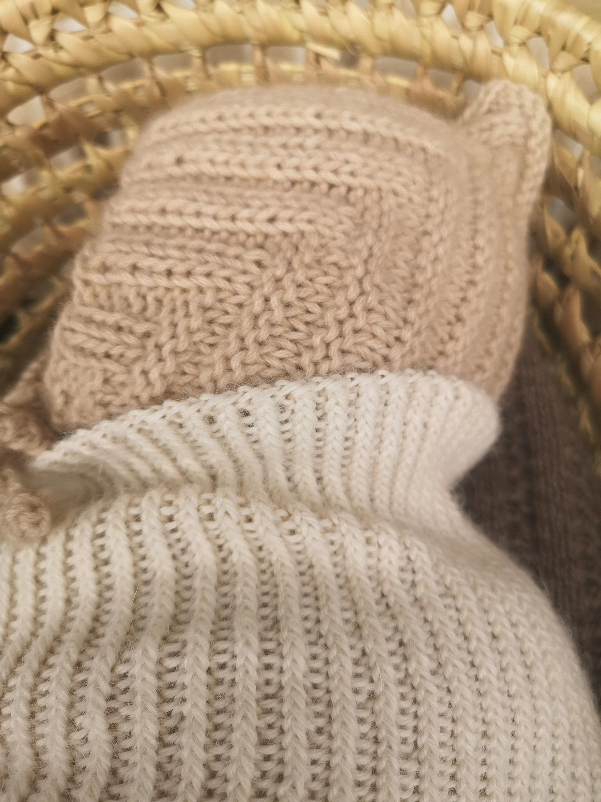 Warm Infant Wrap Pod Knitting Pattern