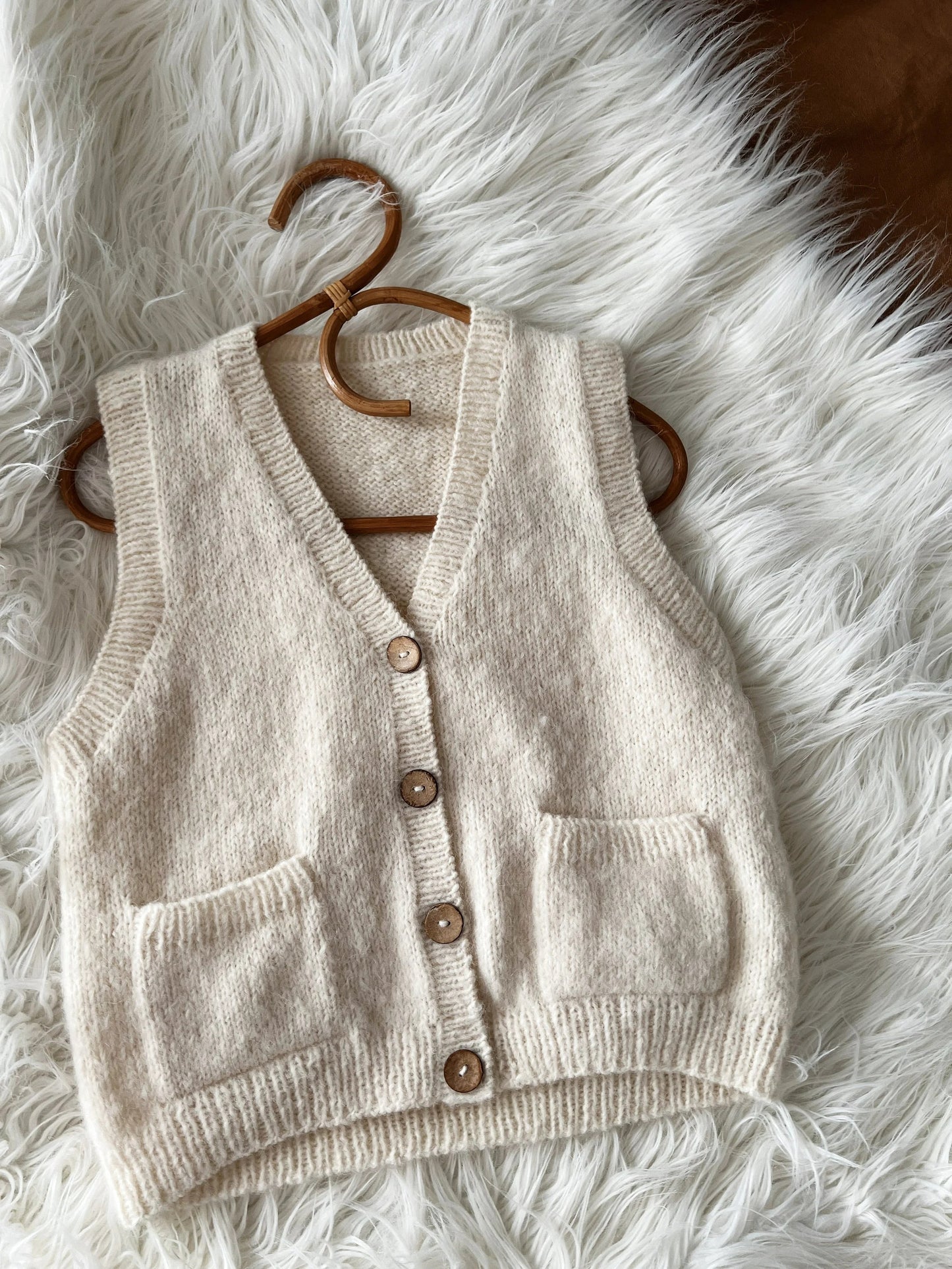 Elegant Layering Vest Knitting Pattern