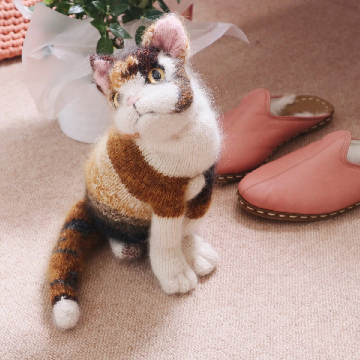 Sweet Calico Kitten Knitting Pattern