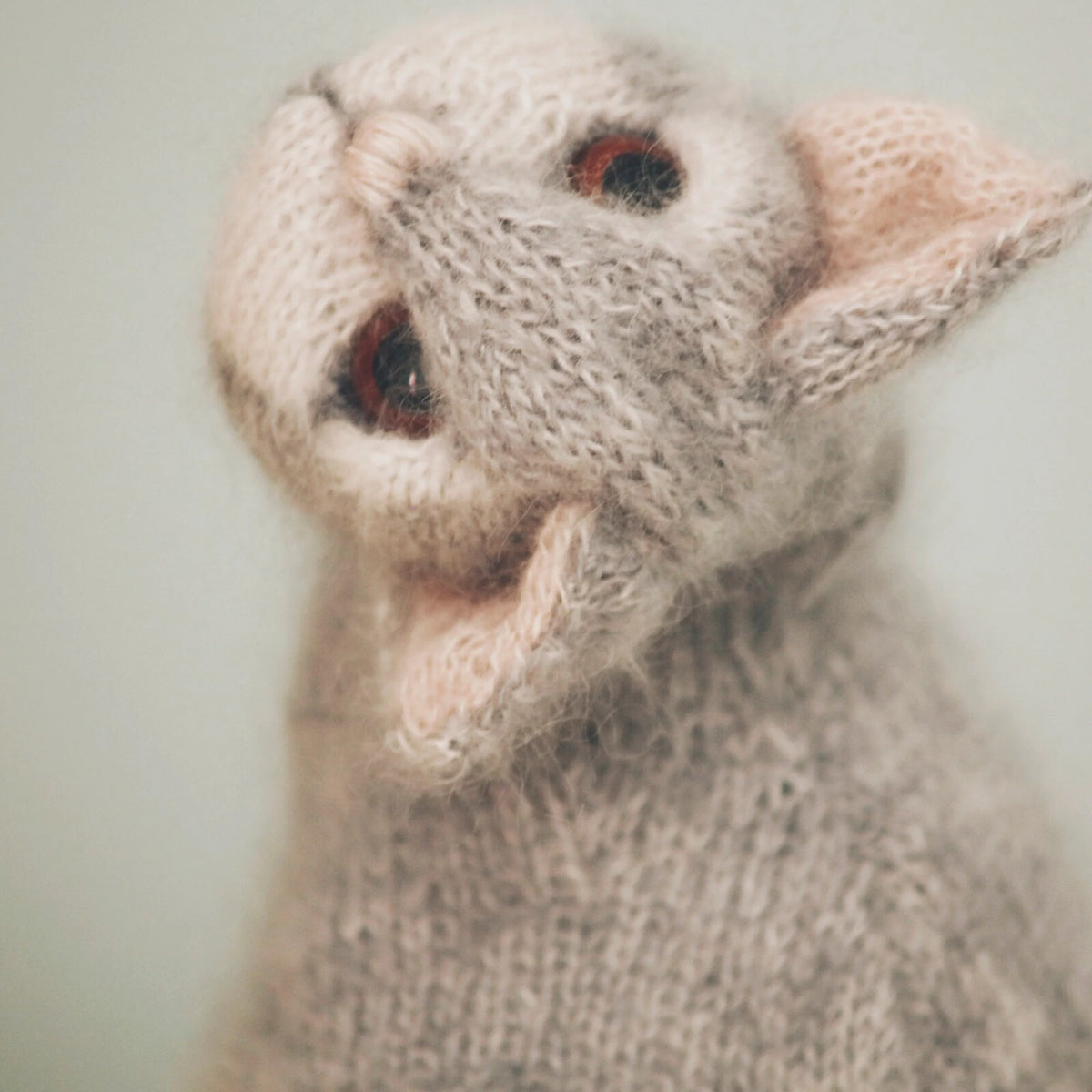 Sweet Calico Kitten Knitting Pattern