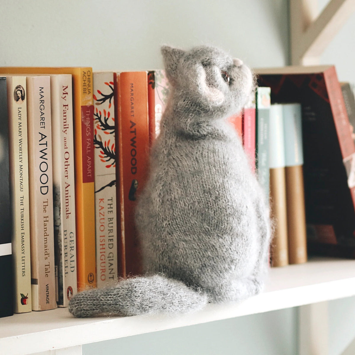 Sweet Calico Kitten Knitting Pattern