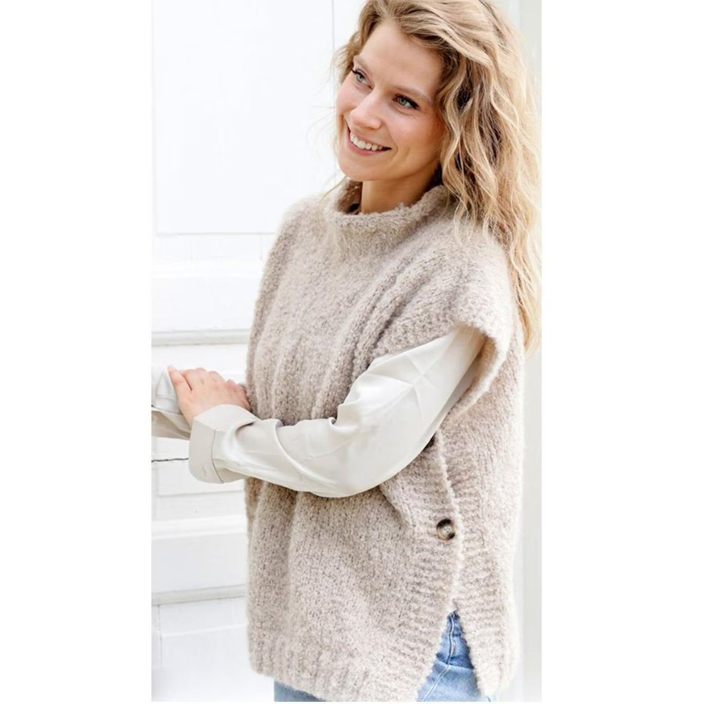 Classic Textured Ladies Pullover Knitting Pattern