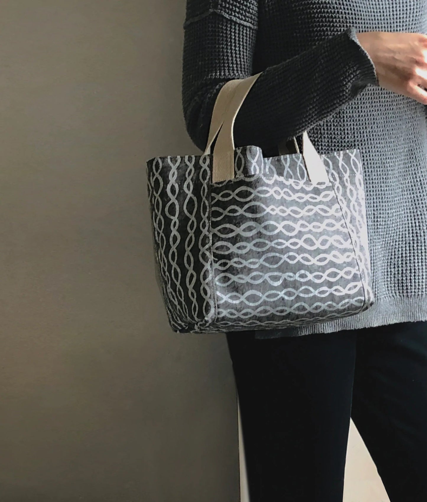 Essential Tote Knitting Pattern