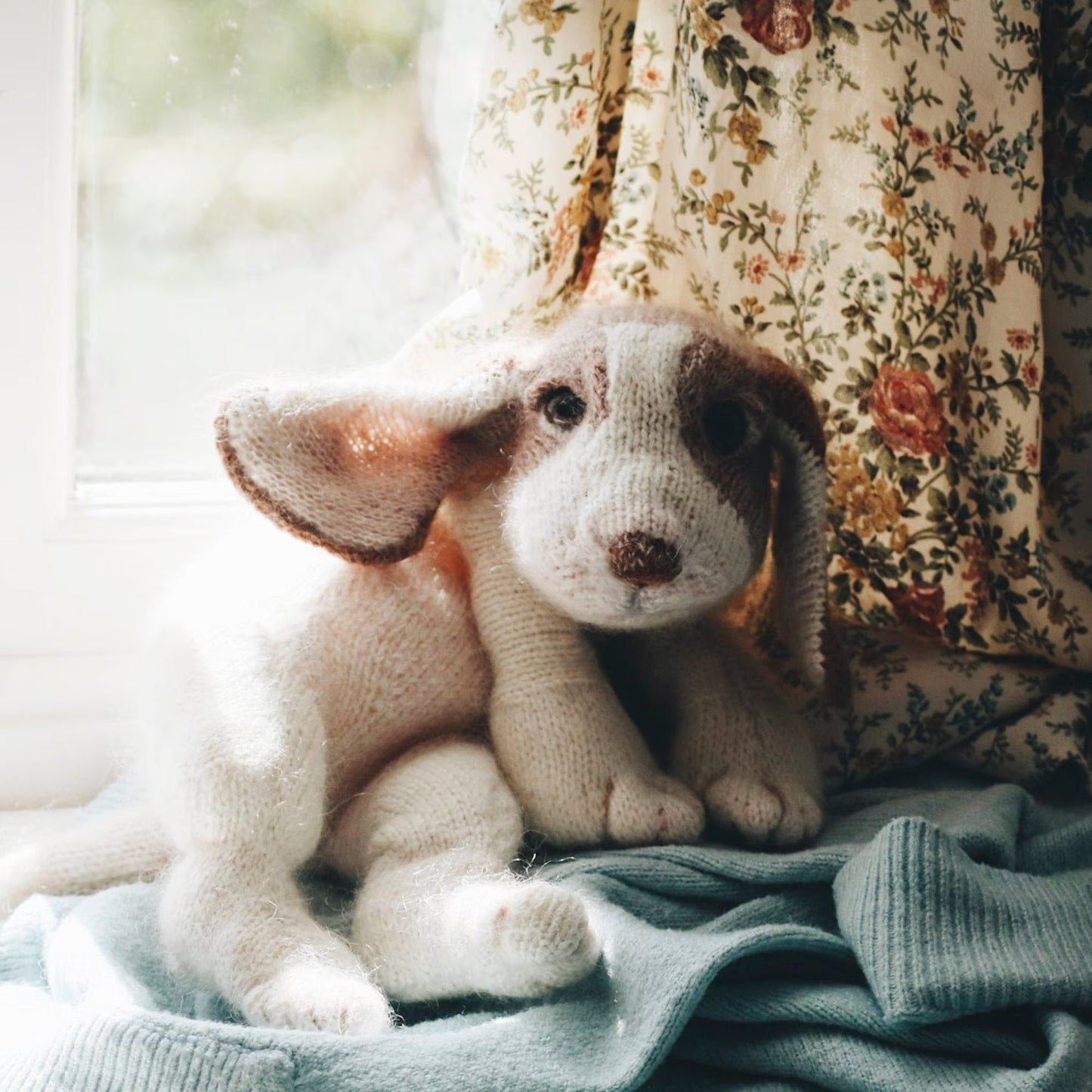 Loyal Hound Amigurumi Knitting Pattern