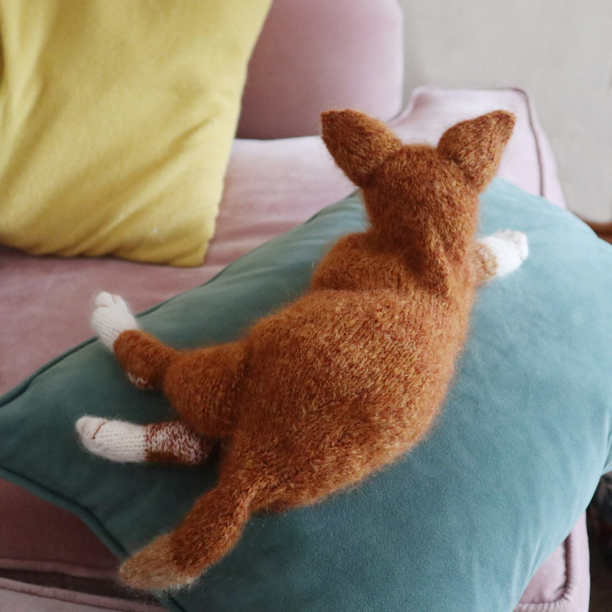 Playful Kitten Toy Knitting Pattern